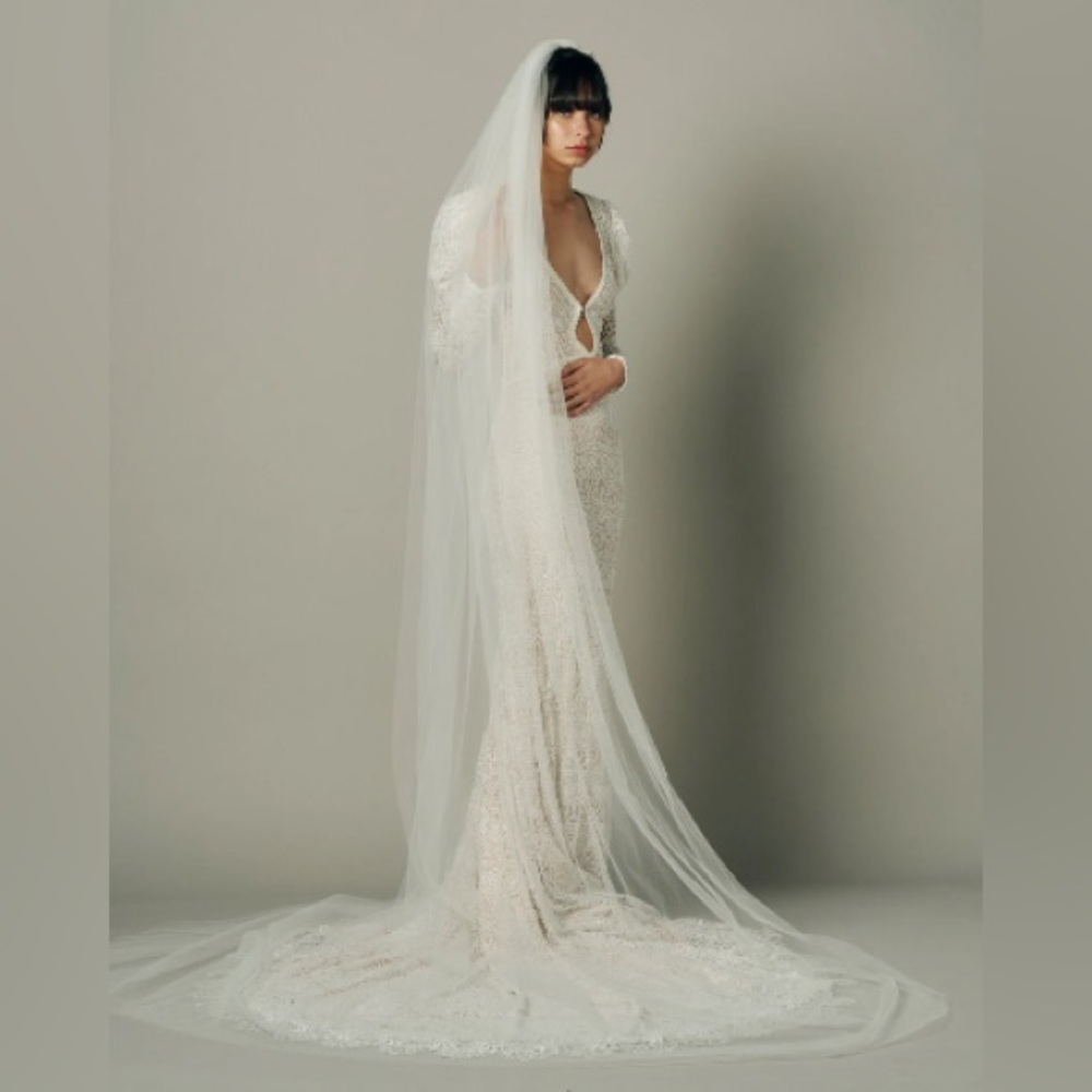 The Ofrenda Raw Veil